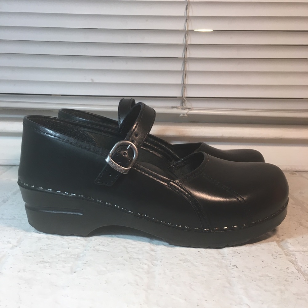 Dansko Marcelle Mary Jane Clogs Women’s Size 40